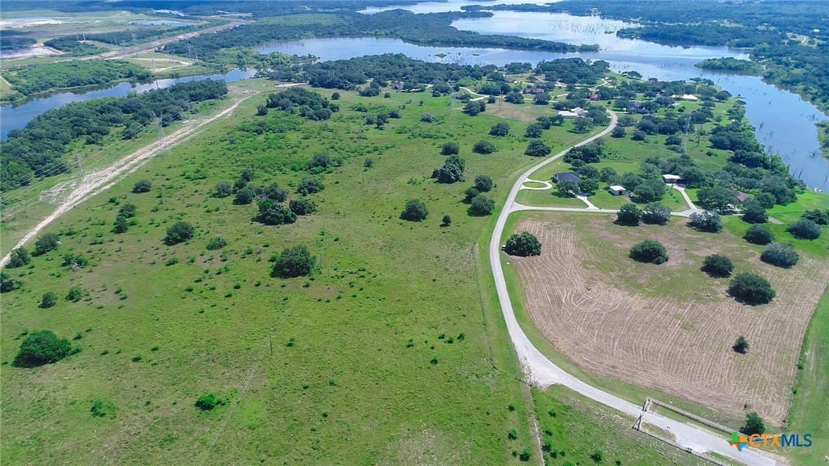 1.29 acres in Goliad County