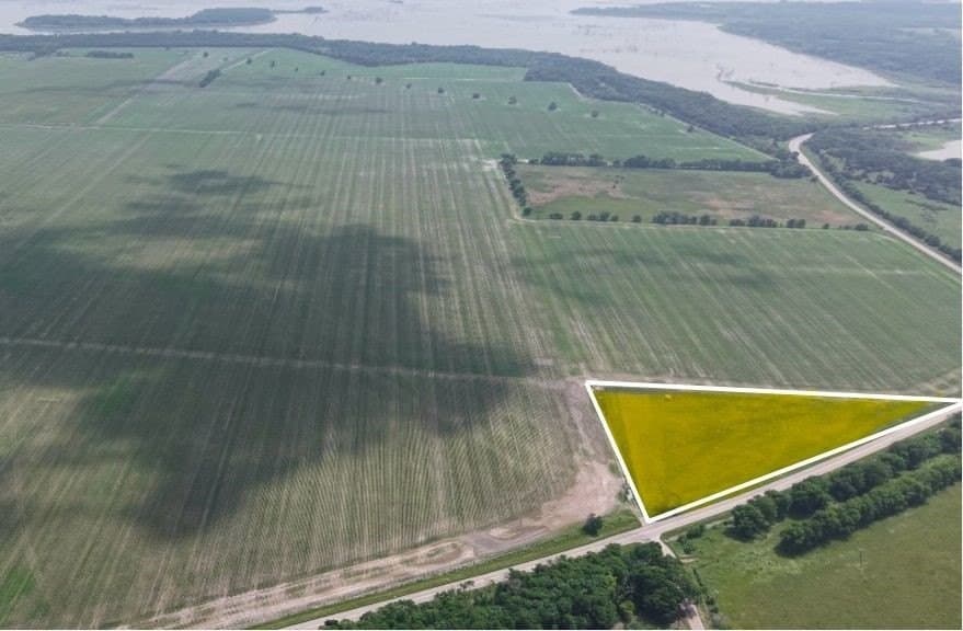 3.61 acres in Delta County