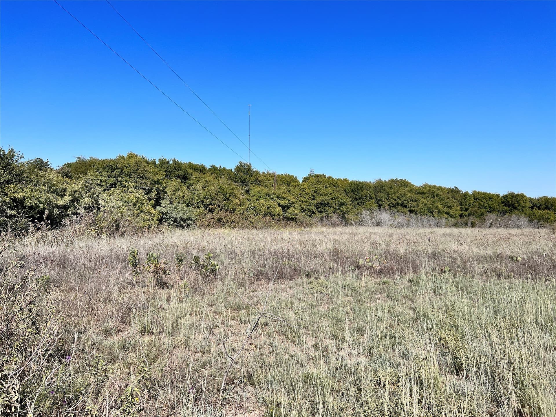 8.95 acres in Hill County