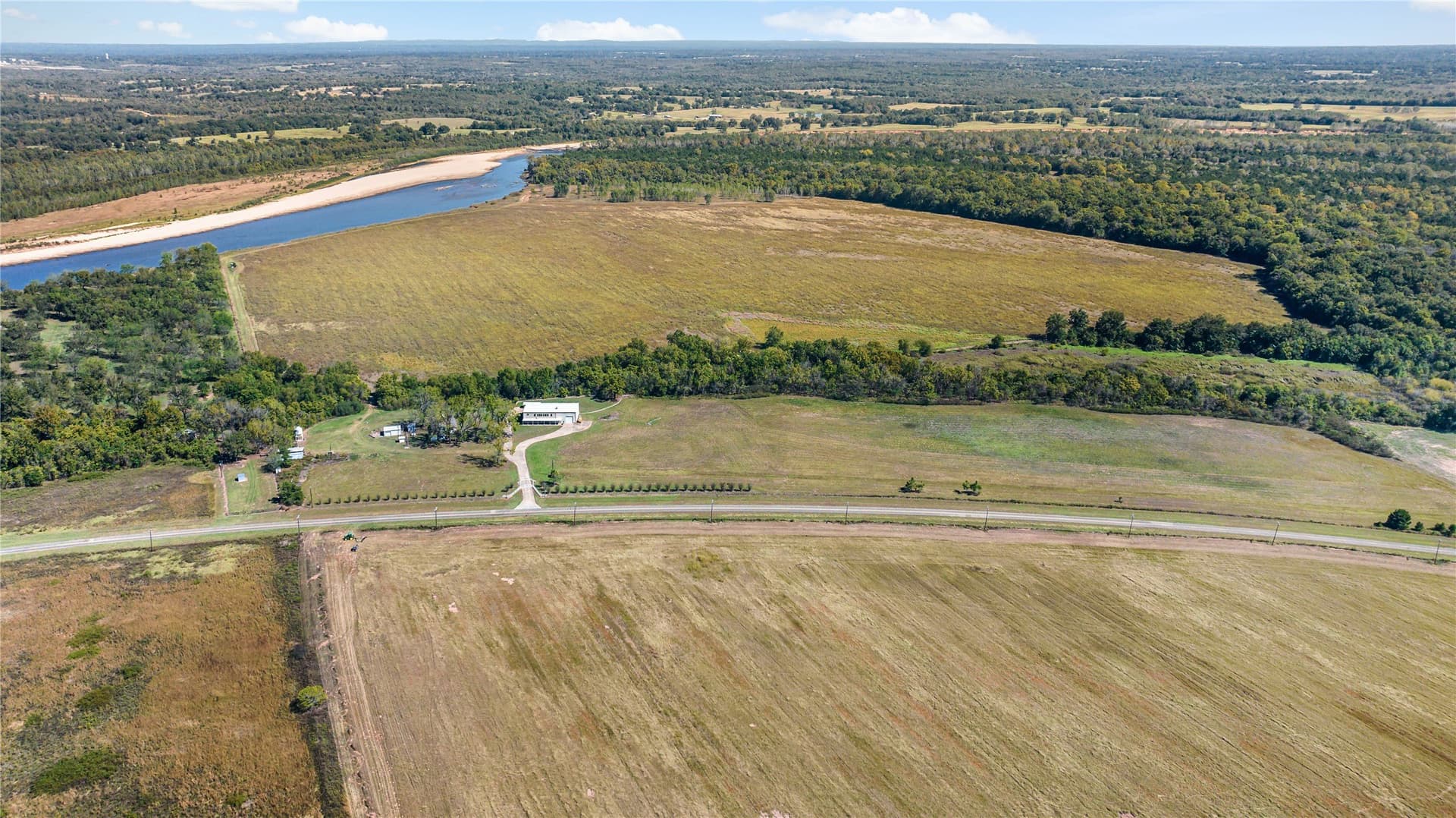 1,270 acres in Red River (TX) County