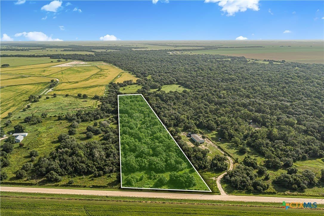 6 acres in Wharton County