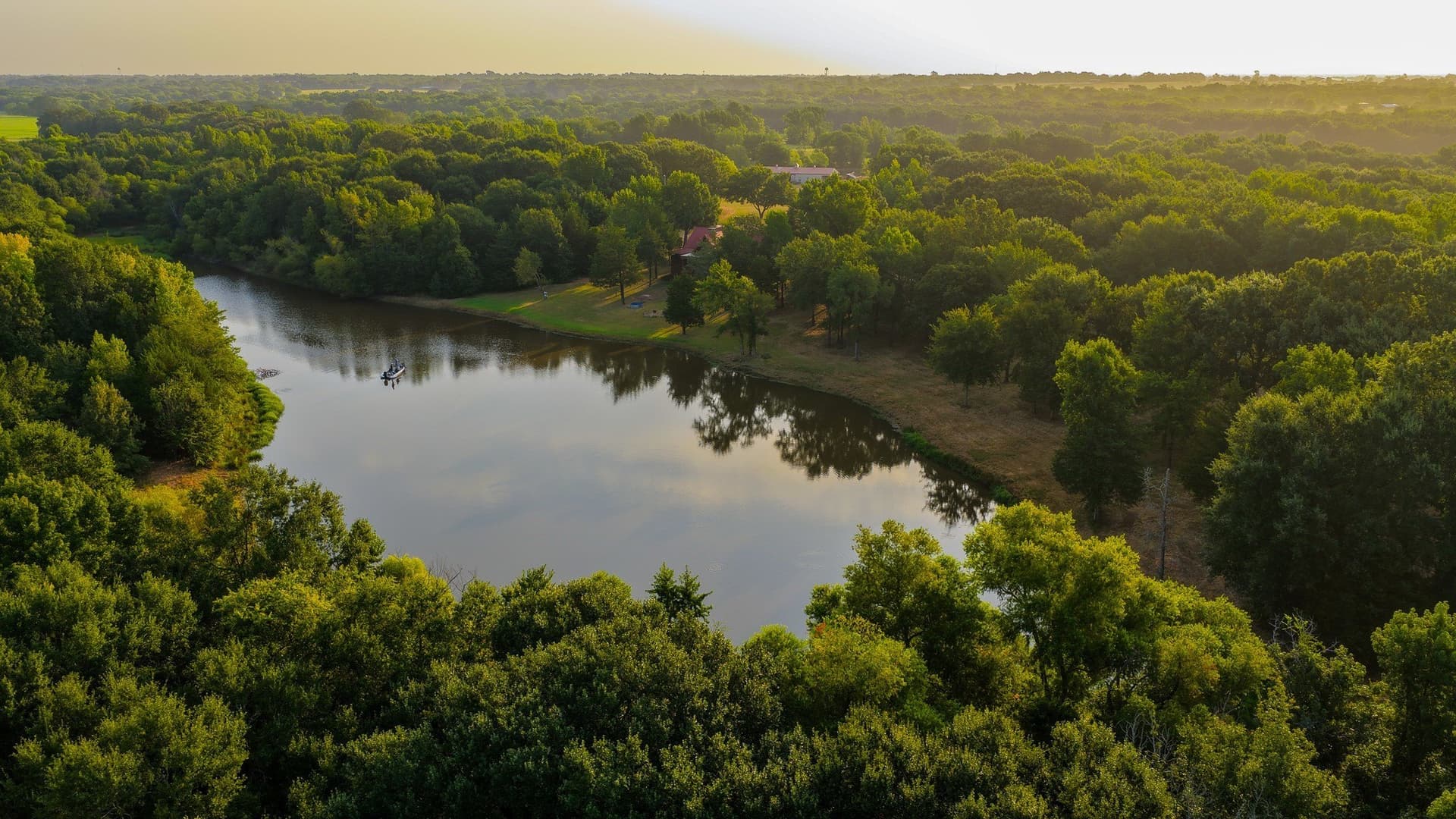 189 acres in Hopkins County