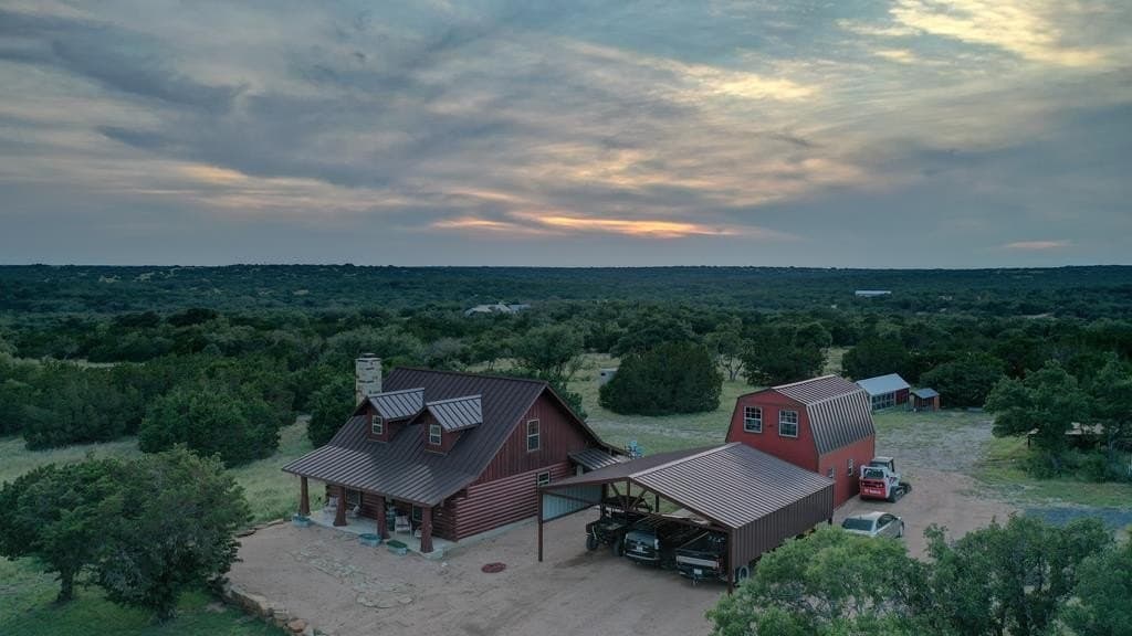 100 acres in Kimble County