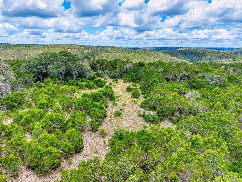 73.64 acres in Real County