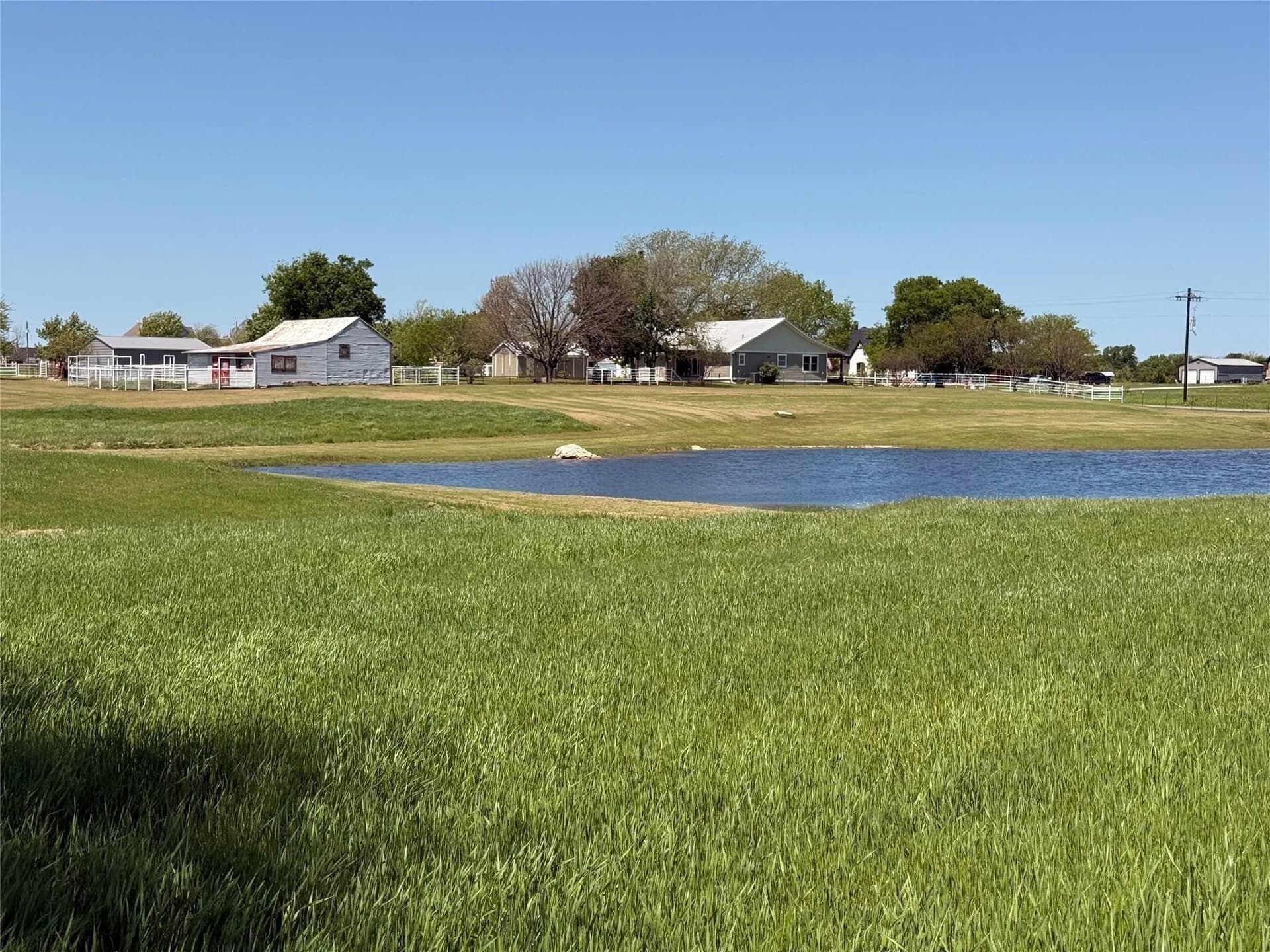 12 acres in Grayson County