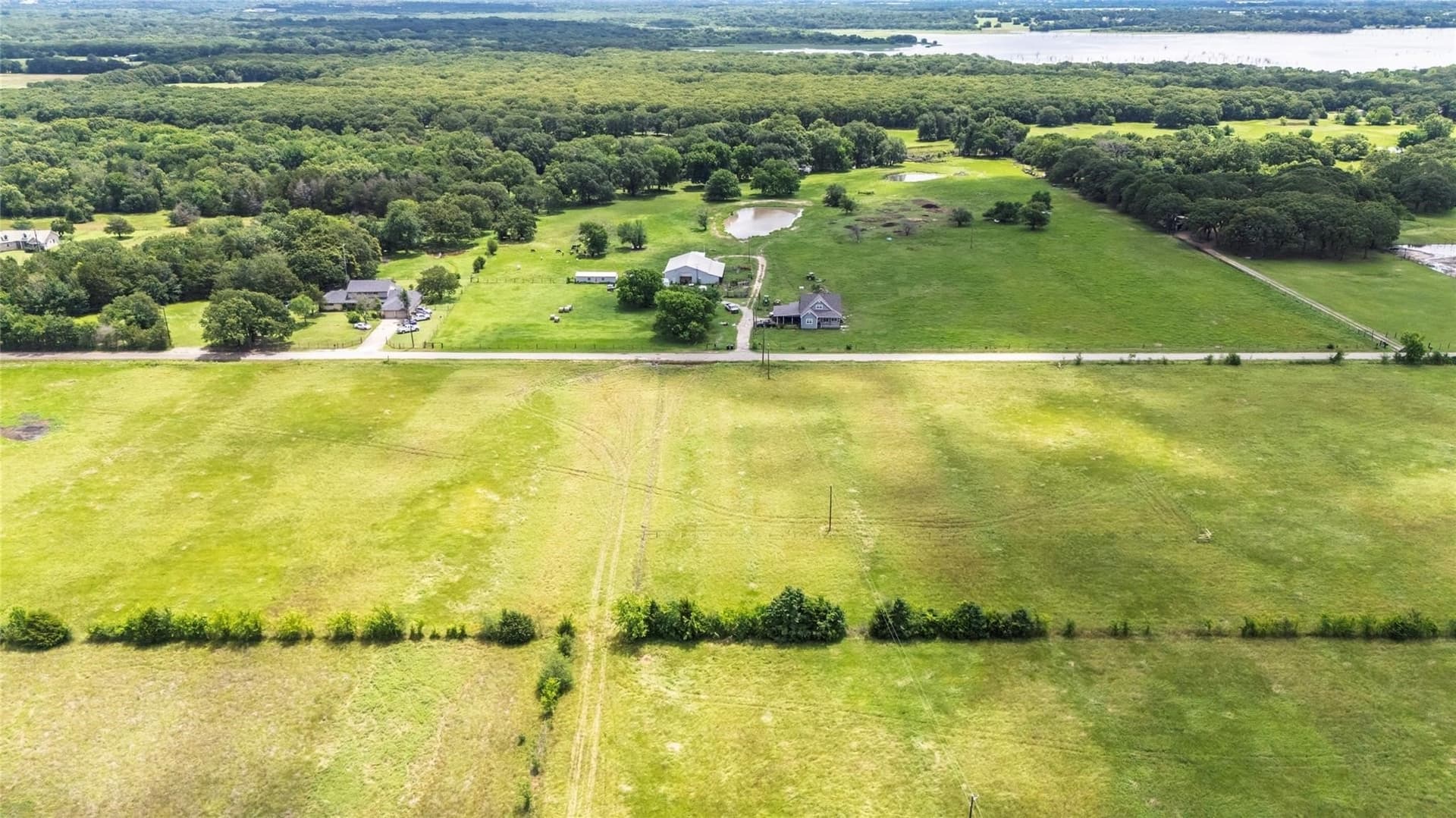 1.35 acres in Hunt County