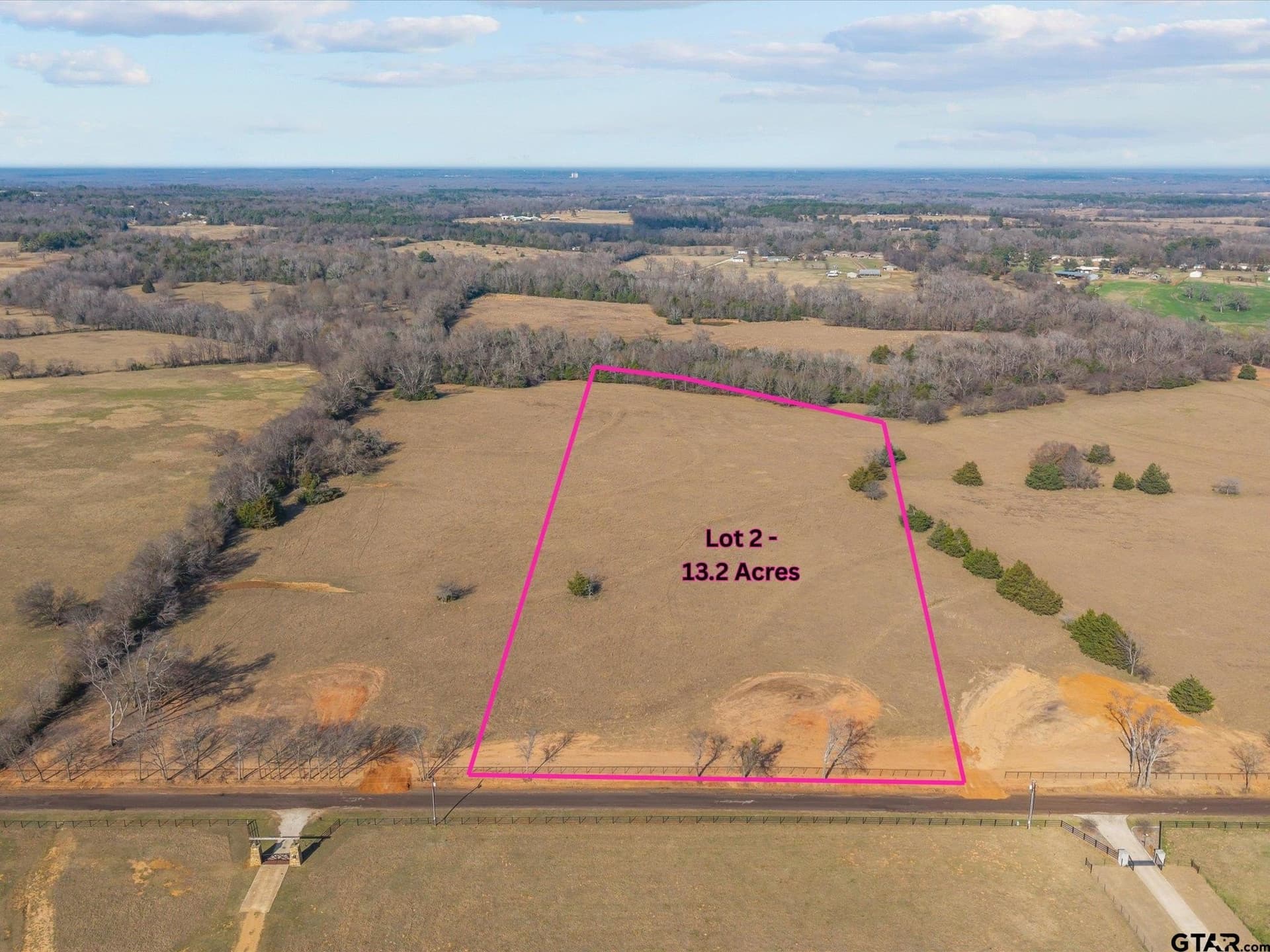 13.2 acres in Smith County