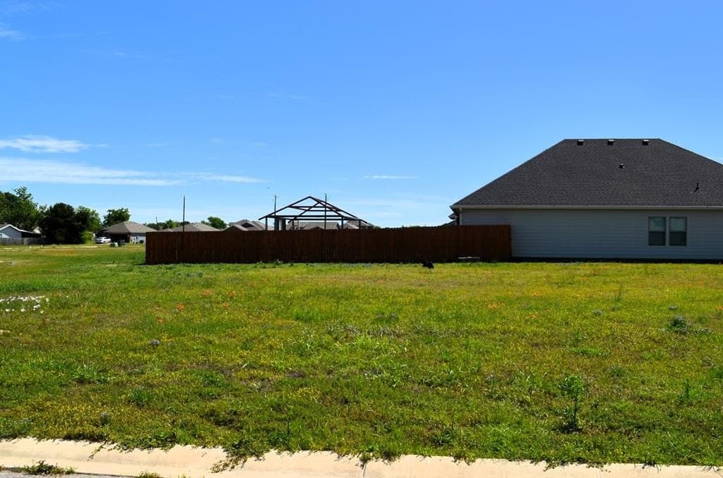 0.13 acres in Kaufman County