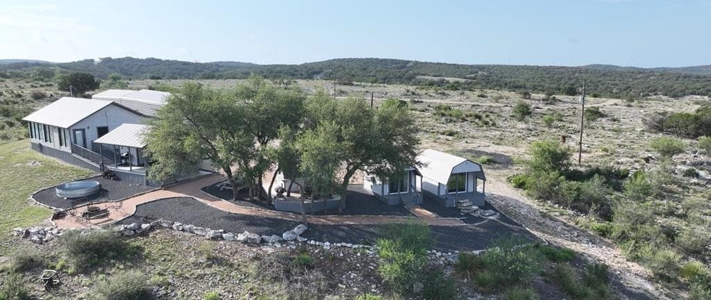 516.63 acres in Edwards County