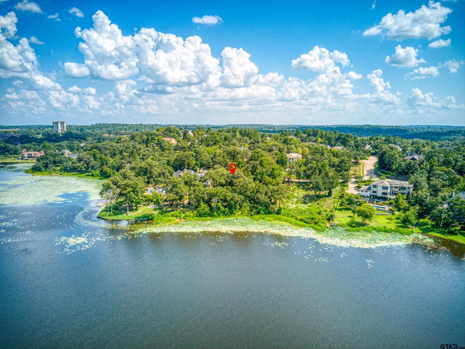 0.86 acres in Smith County