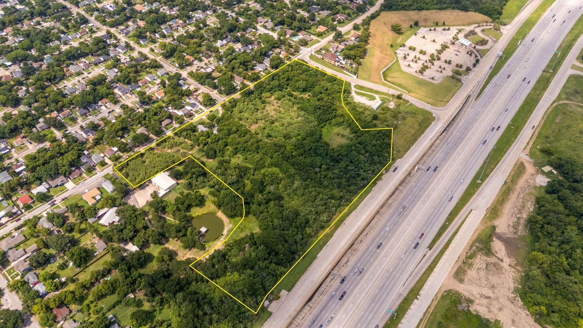 16.31 acres in Dallas County