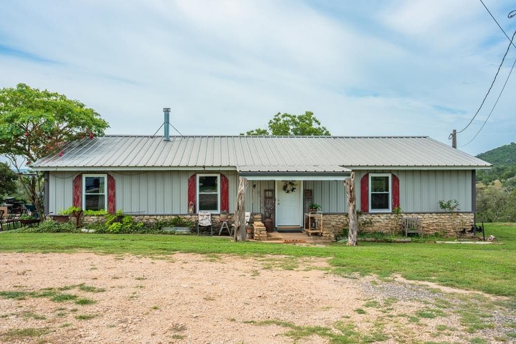 15.8 acres in Kerr County