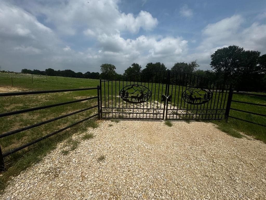 12 acres in Grayson County