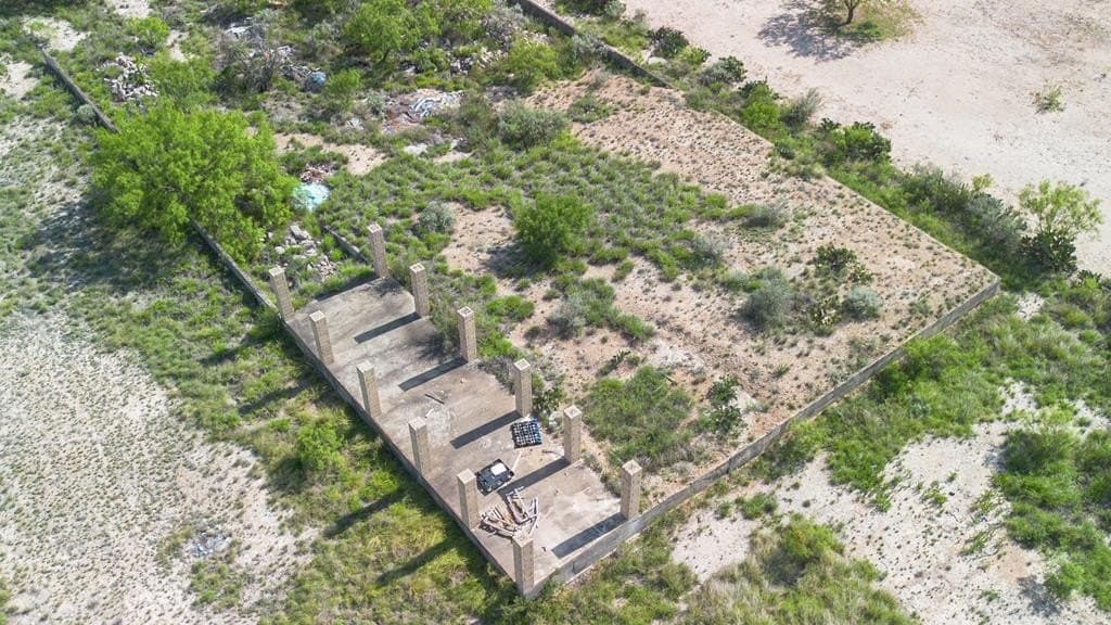 25 acres in Maverick County
