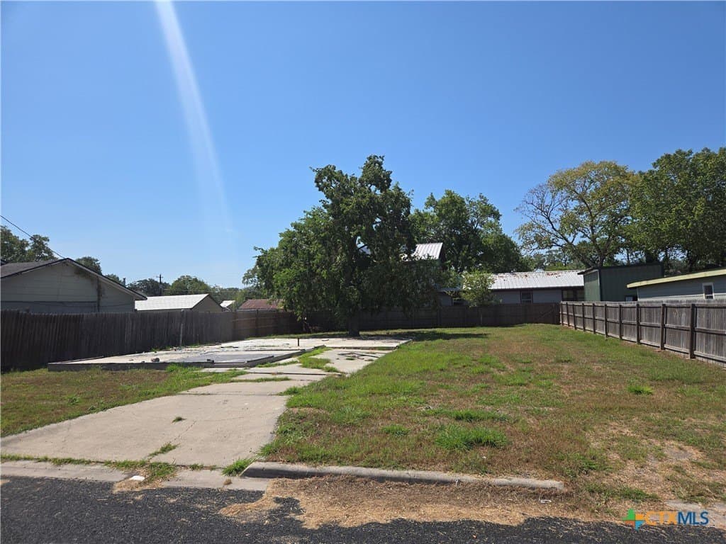 0.16 acres in Victoria County