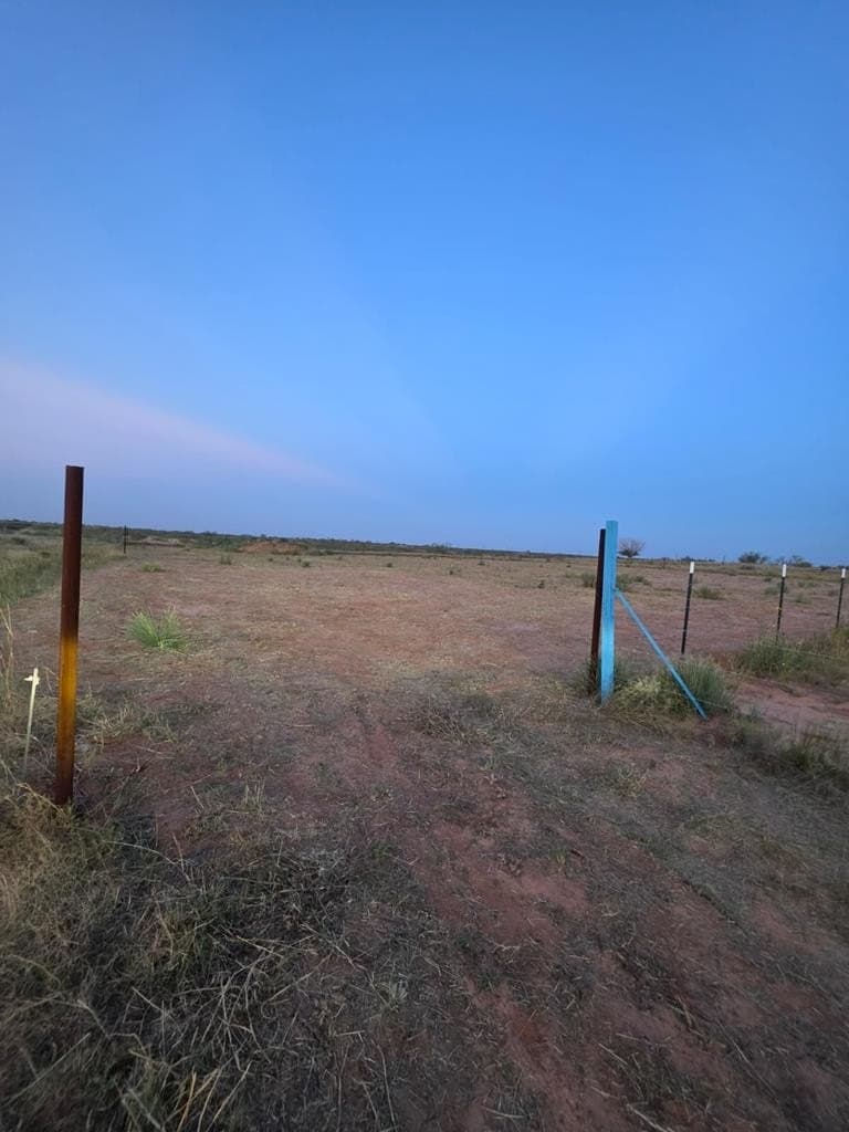 1 acres in Midland County
