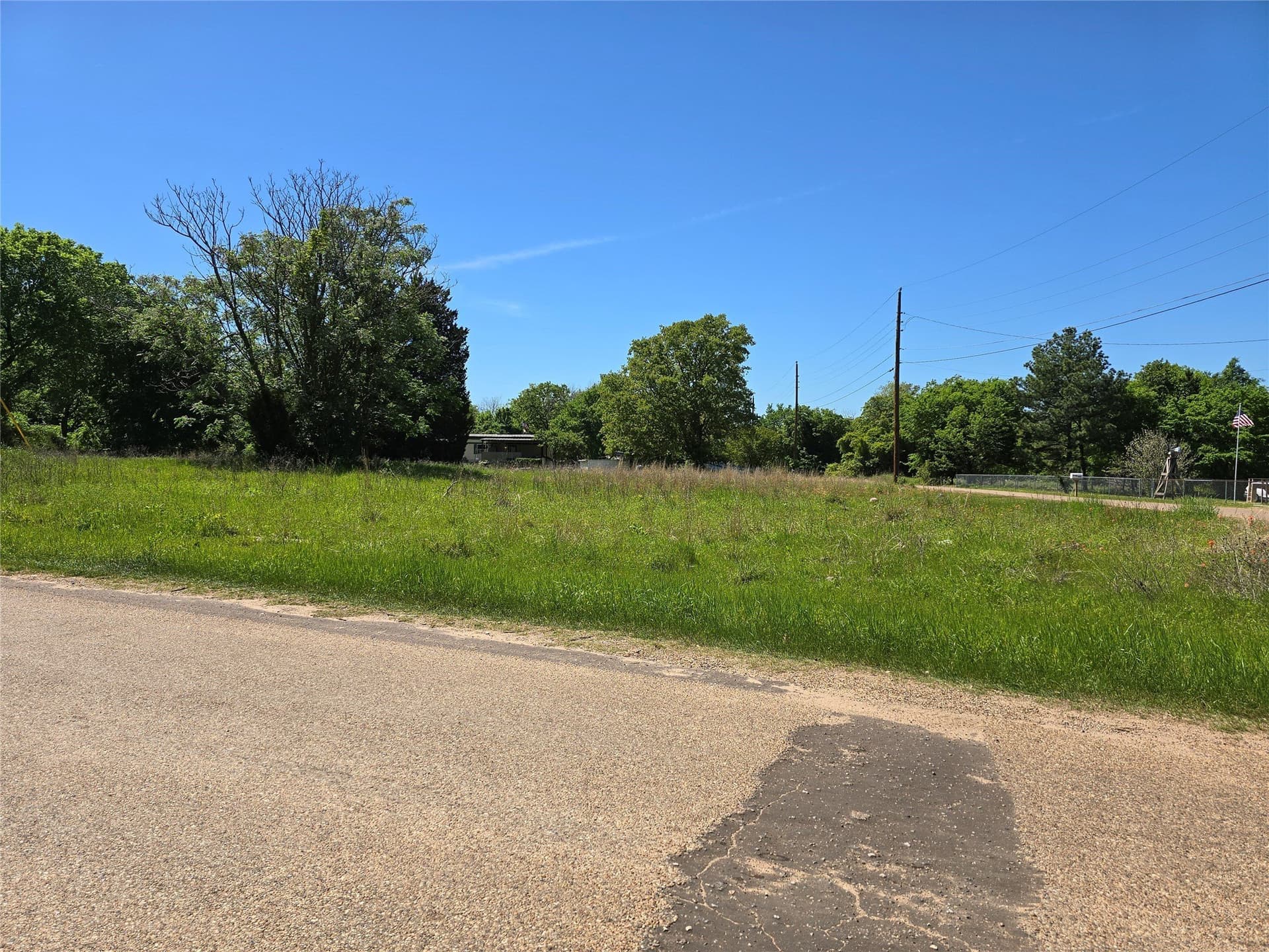 0.94 acres in Henderson County