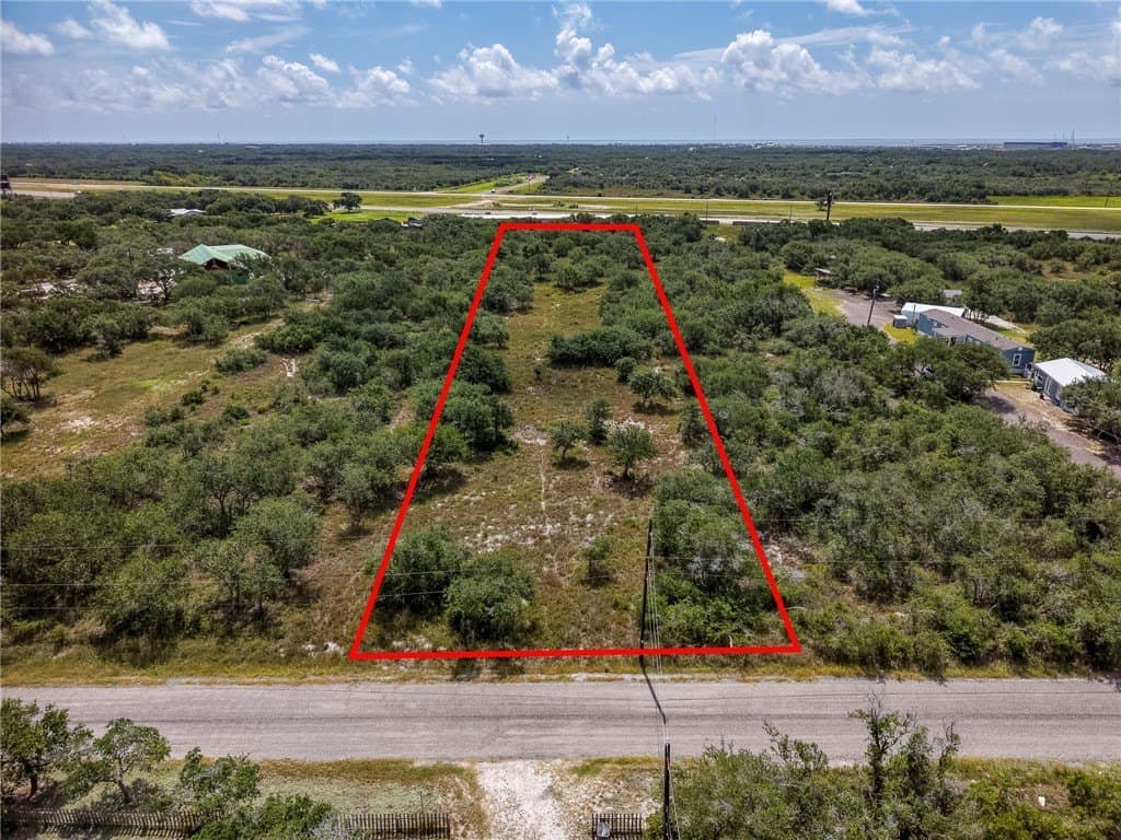 2 acres in Aransas County