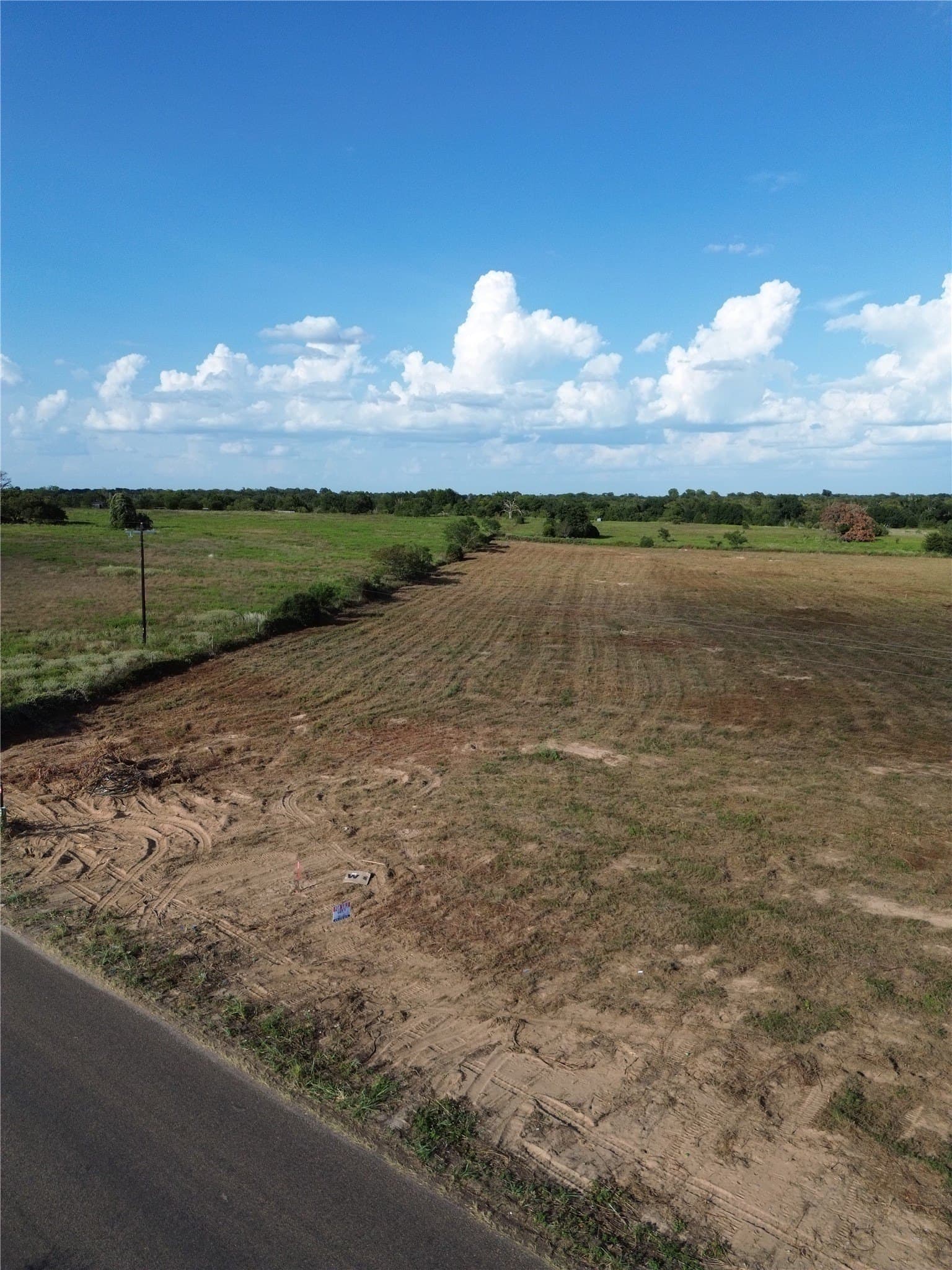 3.53 acres in Robertson County