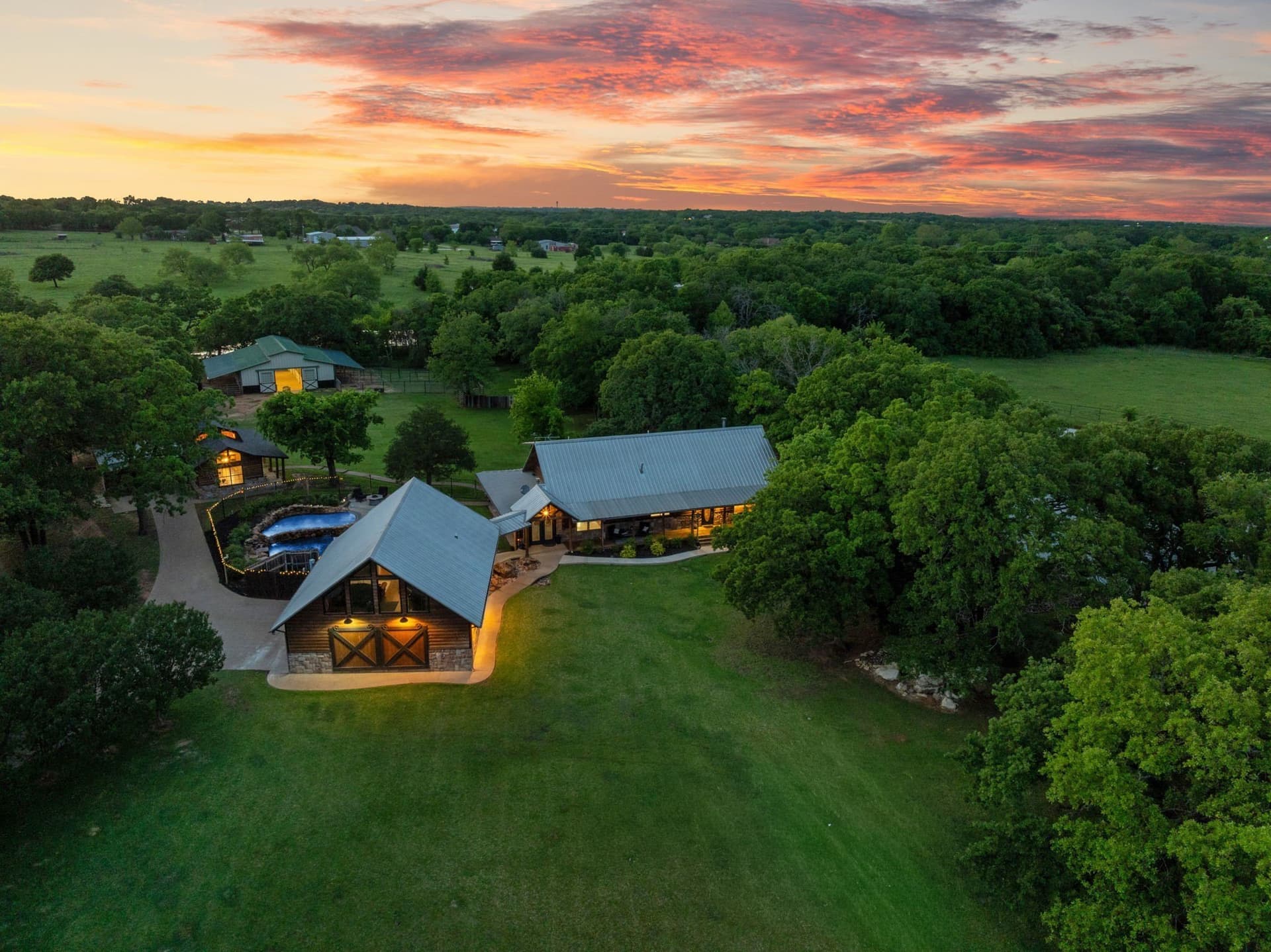 28 acres in Johnson County