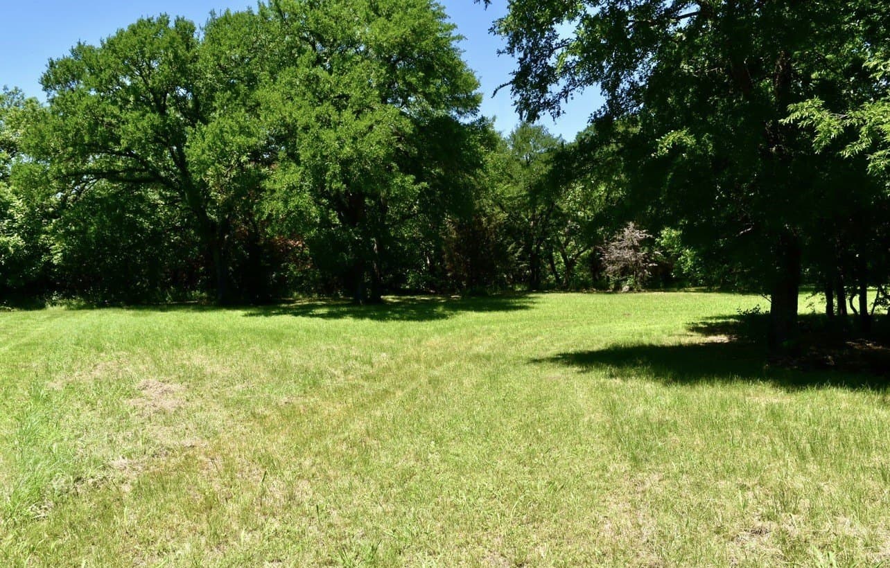 1.04 acres in Dallas County