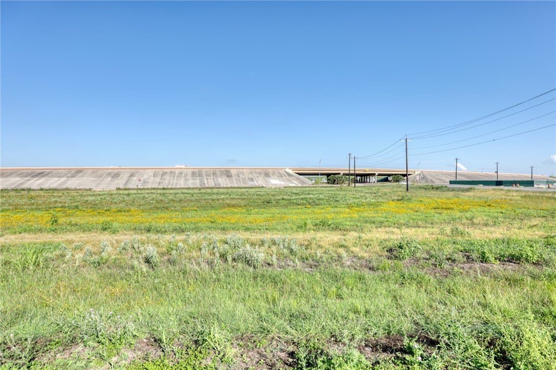 1.59 acres in Nueces County