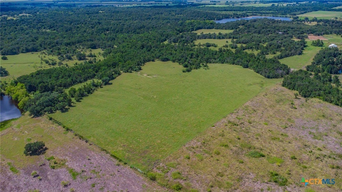 58 acres in Milam County
