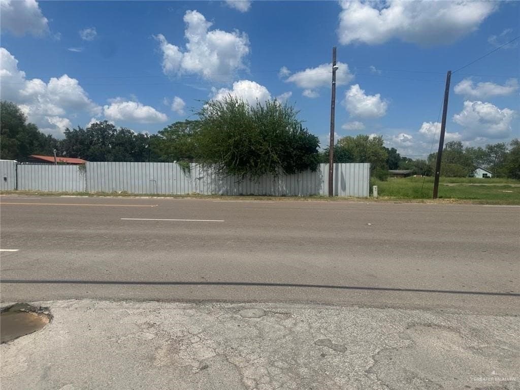 0.77 acres in Brooks County