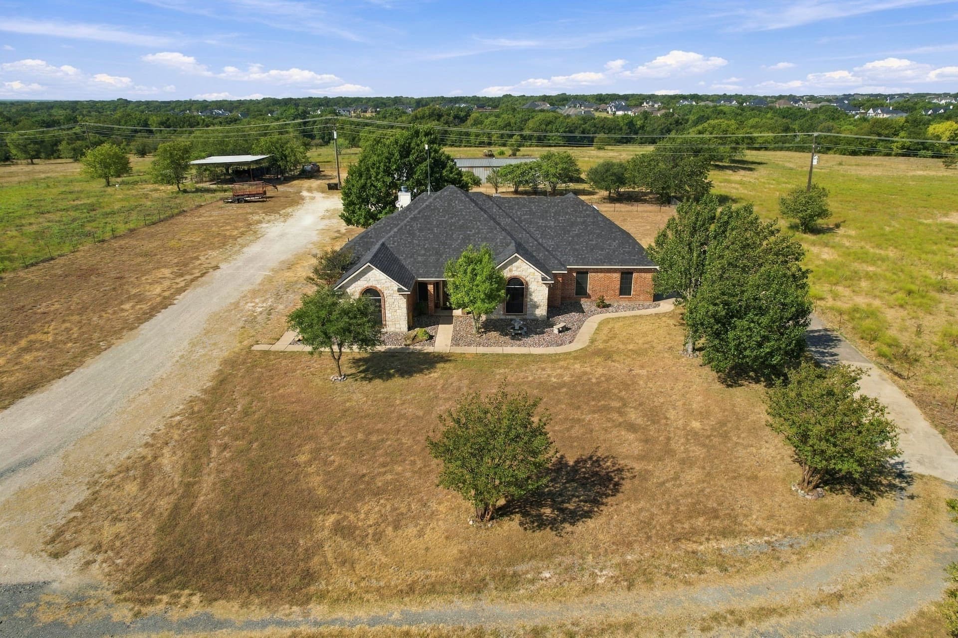 36.09 acres in Ellis County