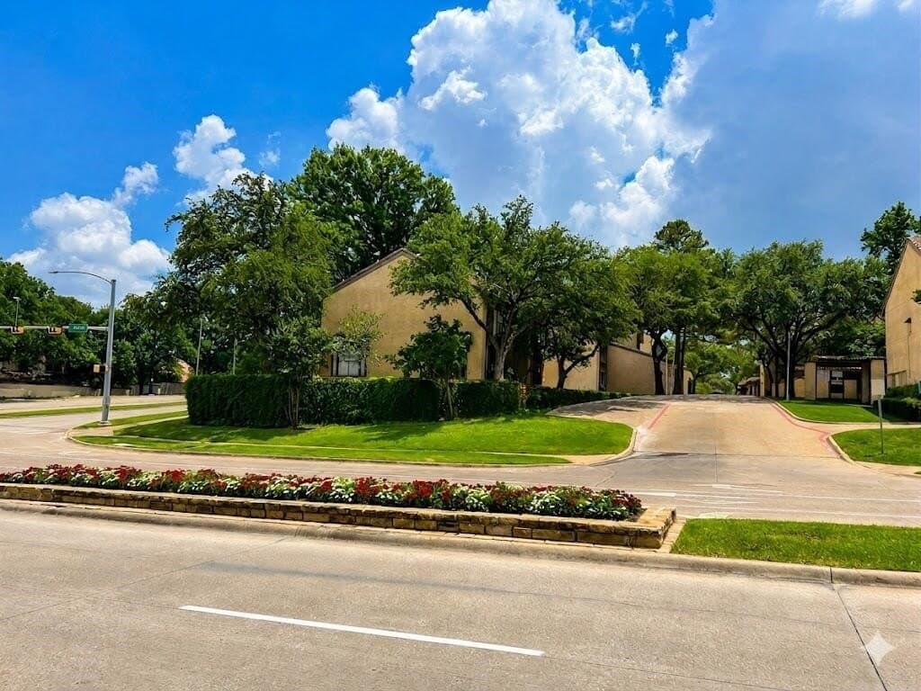 17.15 acres in Dallas County