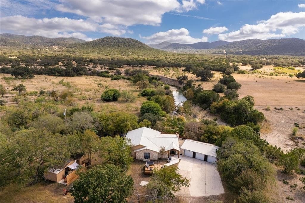 68.72 acres in Texas County