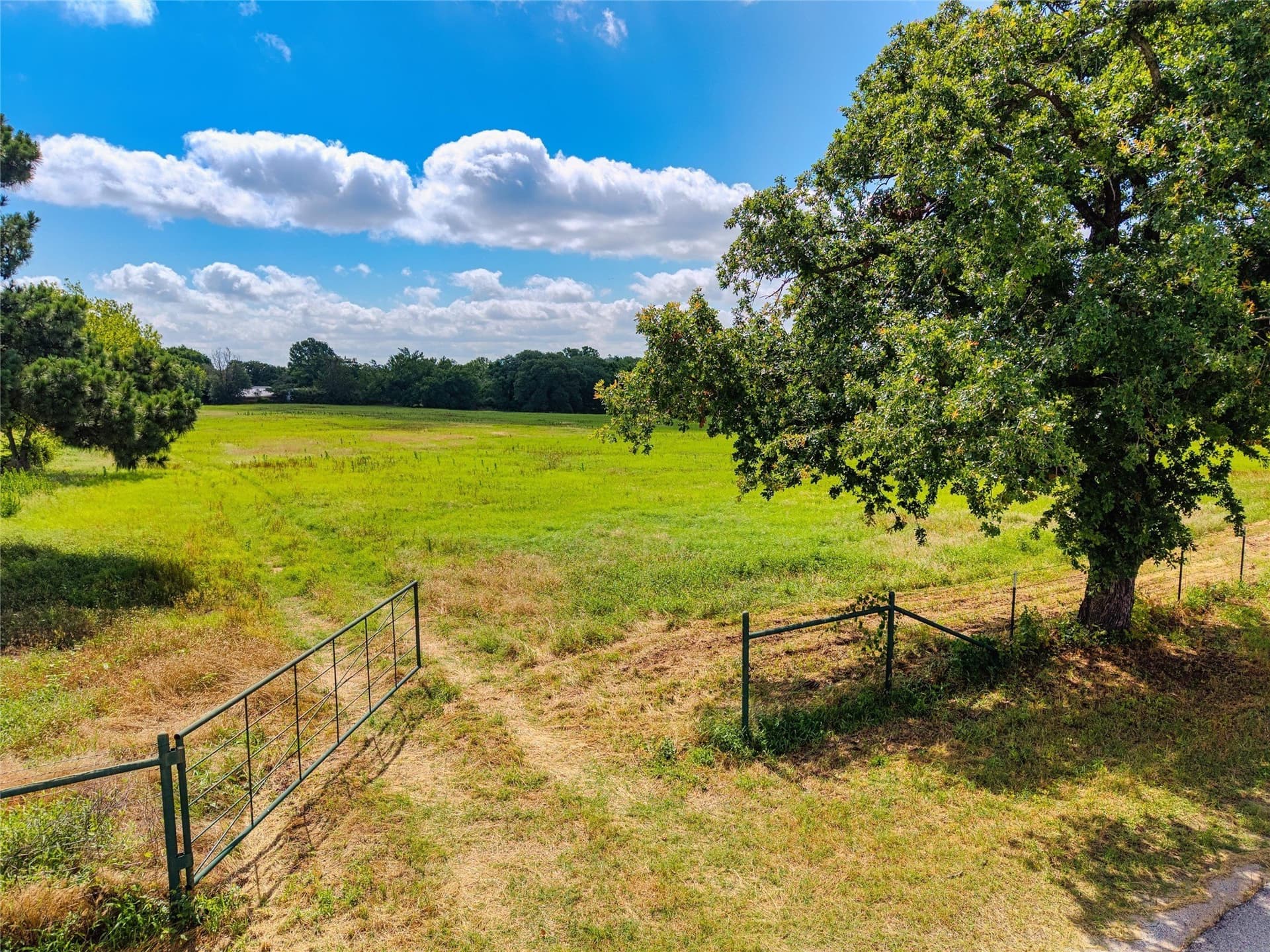 7.36 acres in Parker County