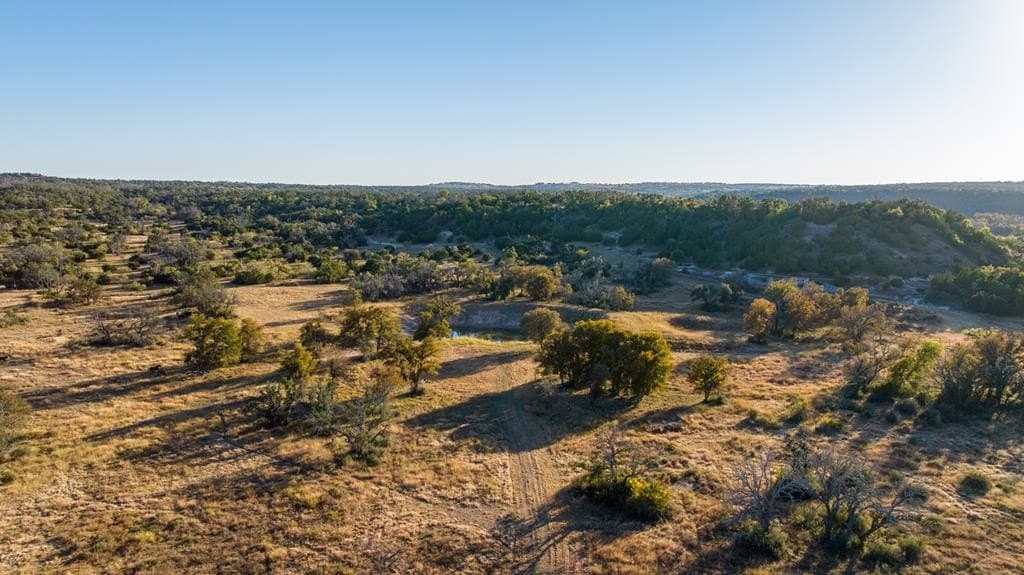 39.9 acres in Gillespie County