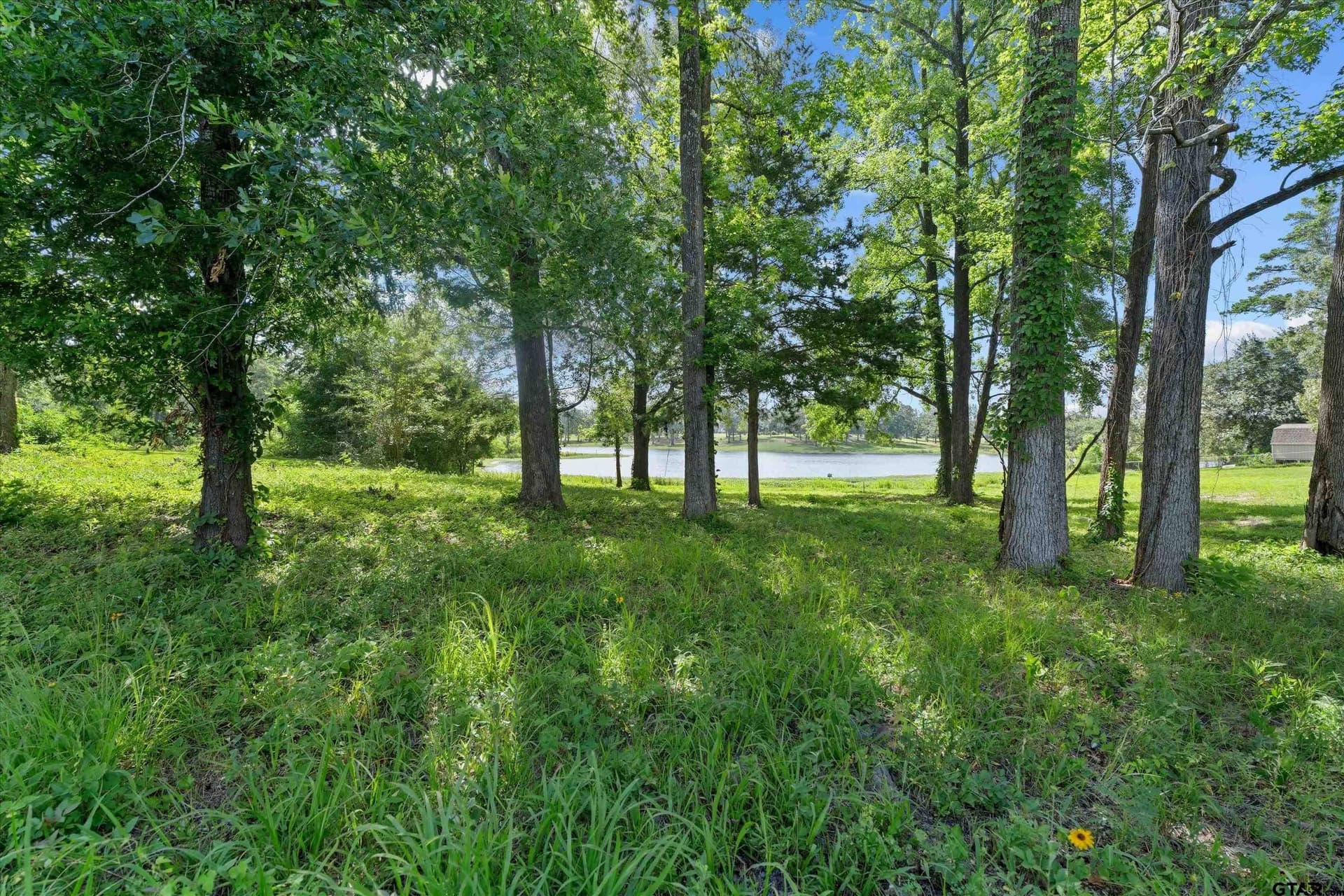 0.36 acres in Smith County