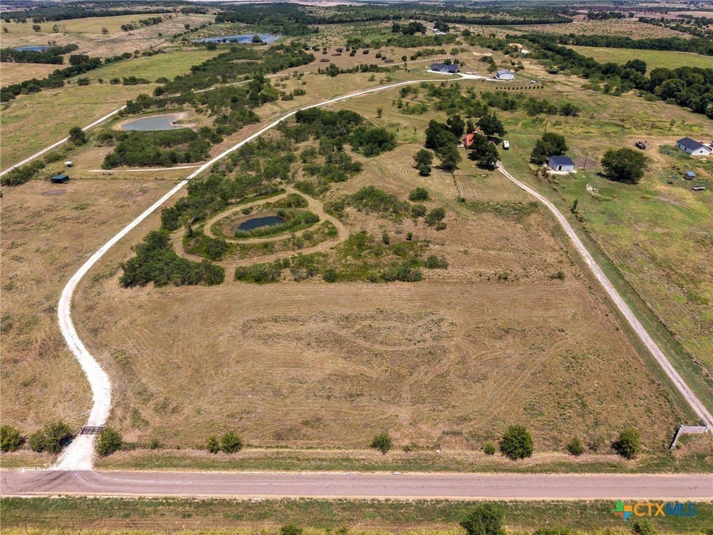 2 acres in McLennan County