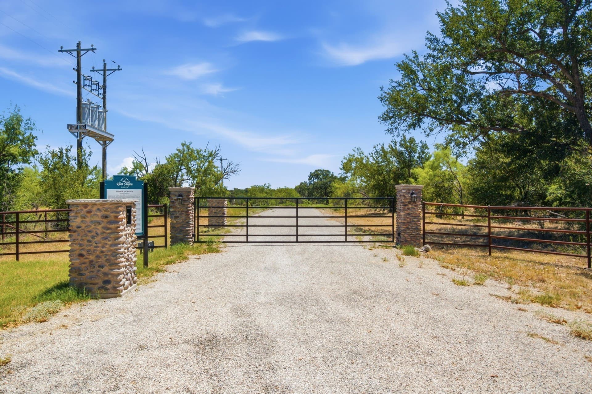 7.6 acres in Palo Pinto County