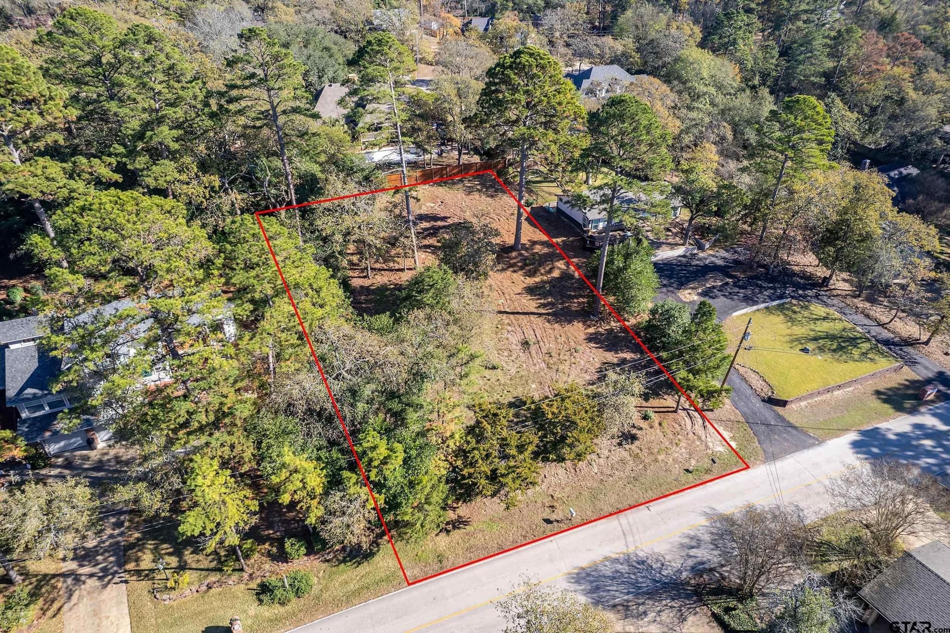 0.4 acres in Smith County