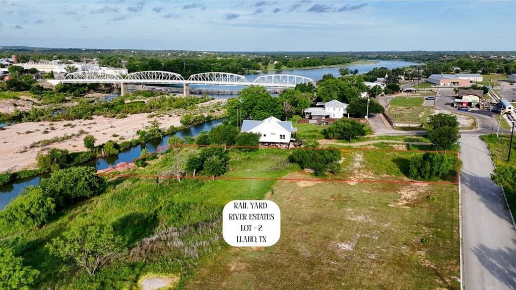 0.51 acres in Llano County
