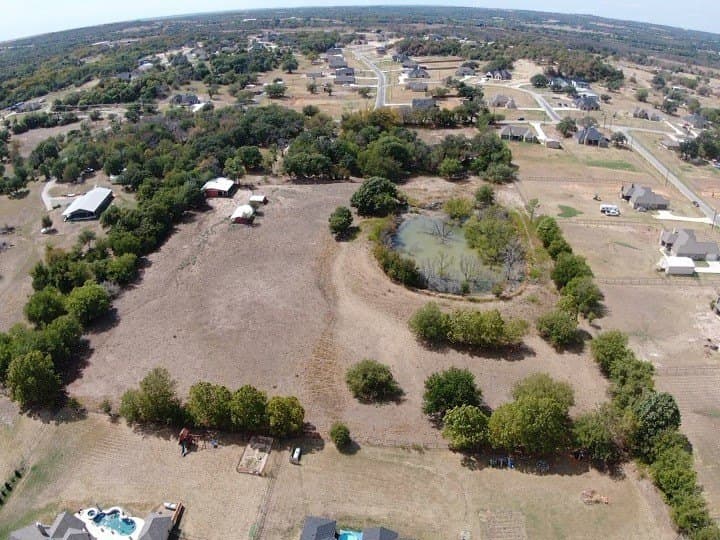 5.72 acres in Parker County