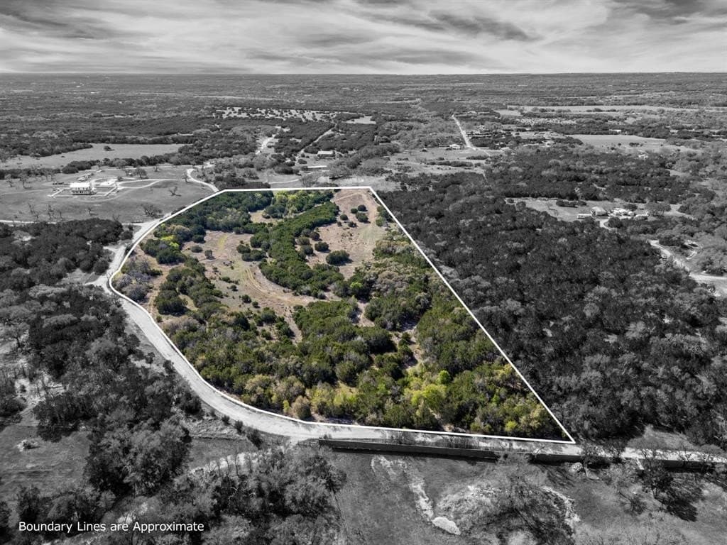 16 acres in Burnet County