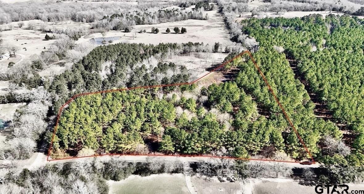 6 acres in Smith County