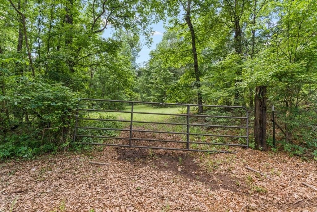 14 acres in Harrison County