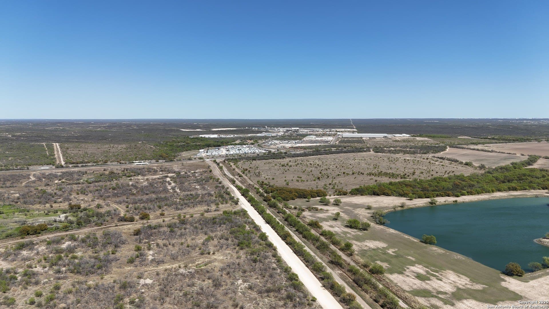 11.75 acres in Webb County