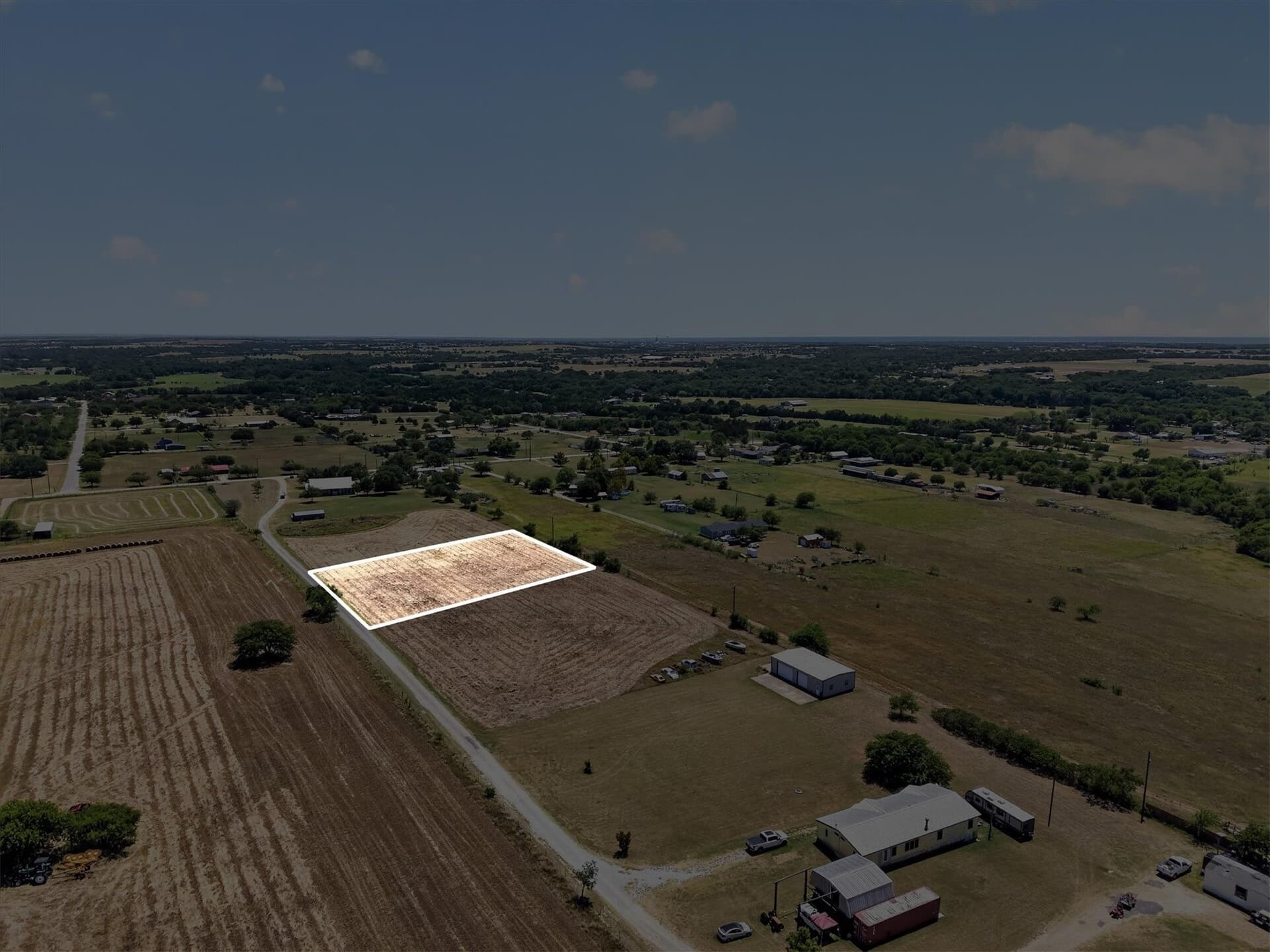 1 acres in Ellis County