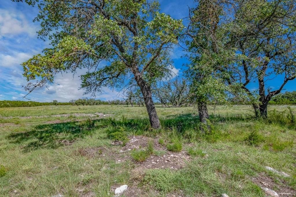 11.4 acres in Gillespie County