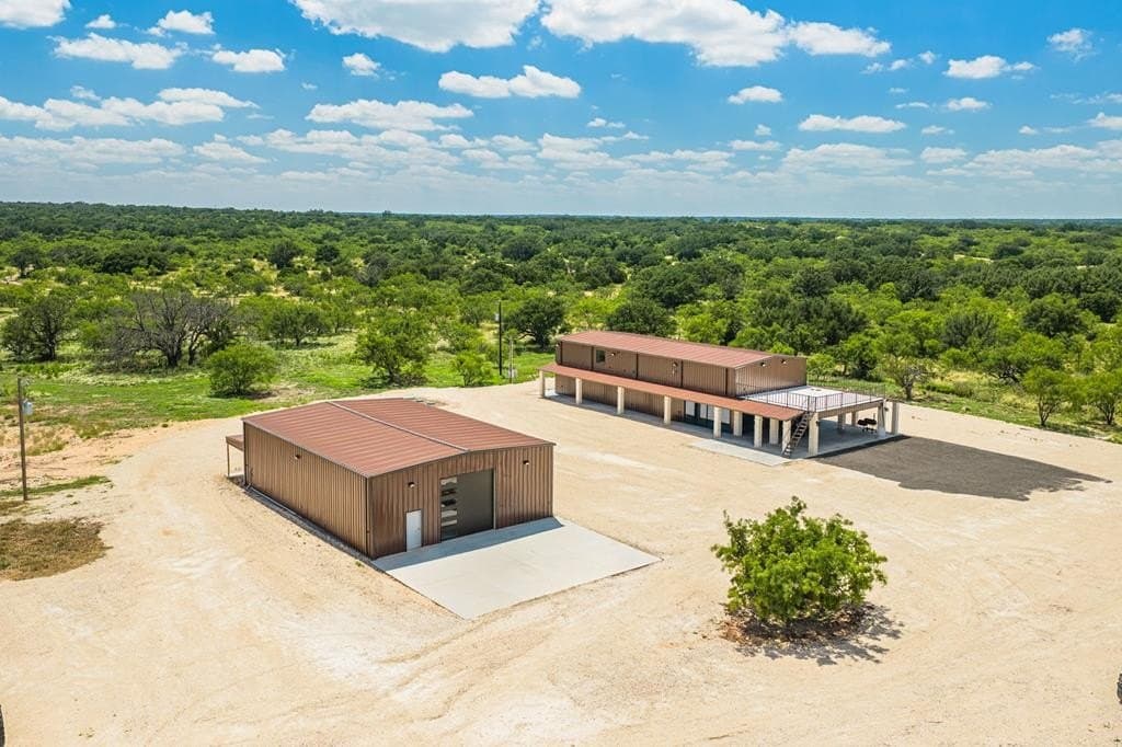 655 acres in Menard County
