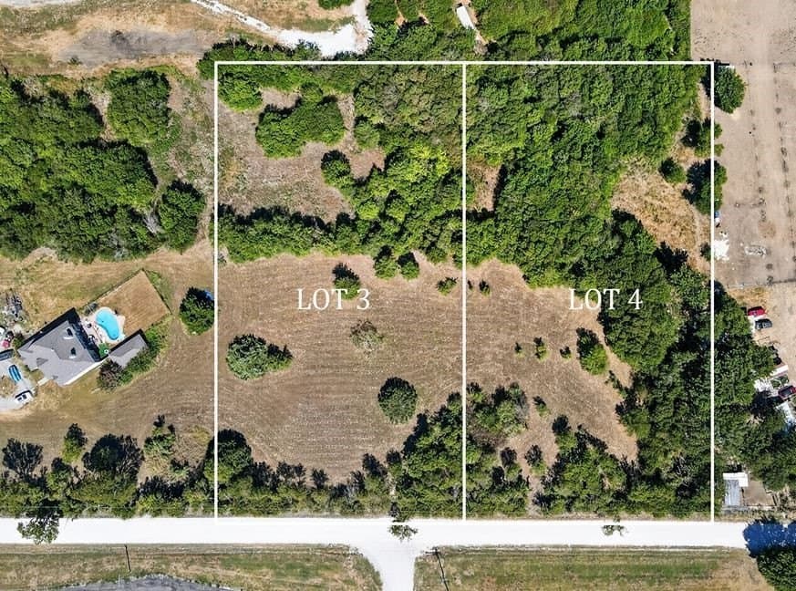 2 acres in Hill County