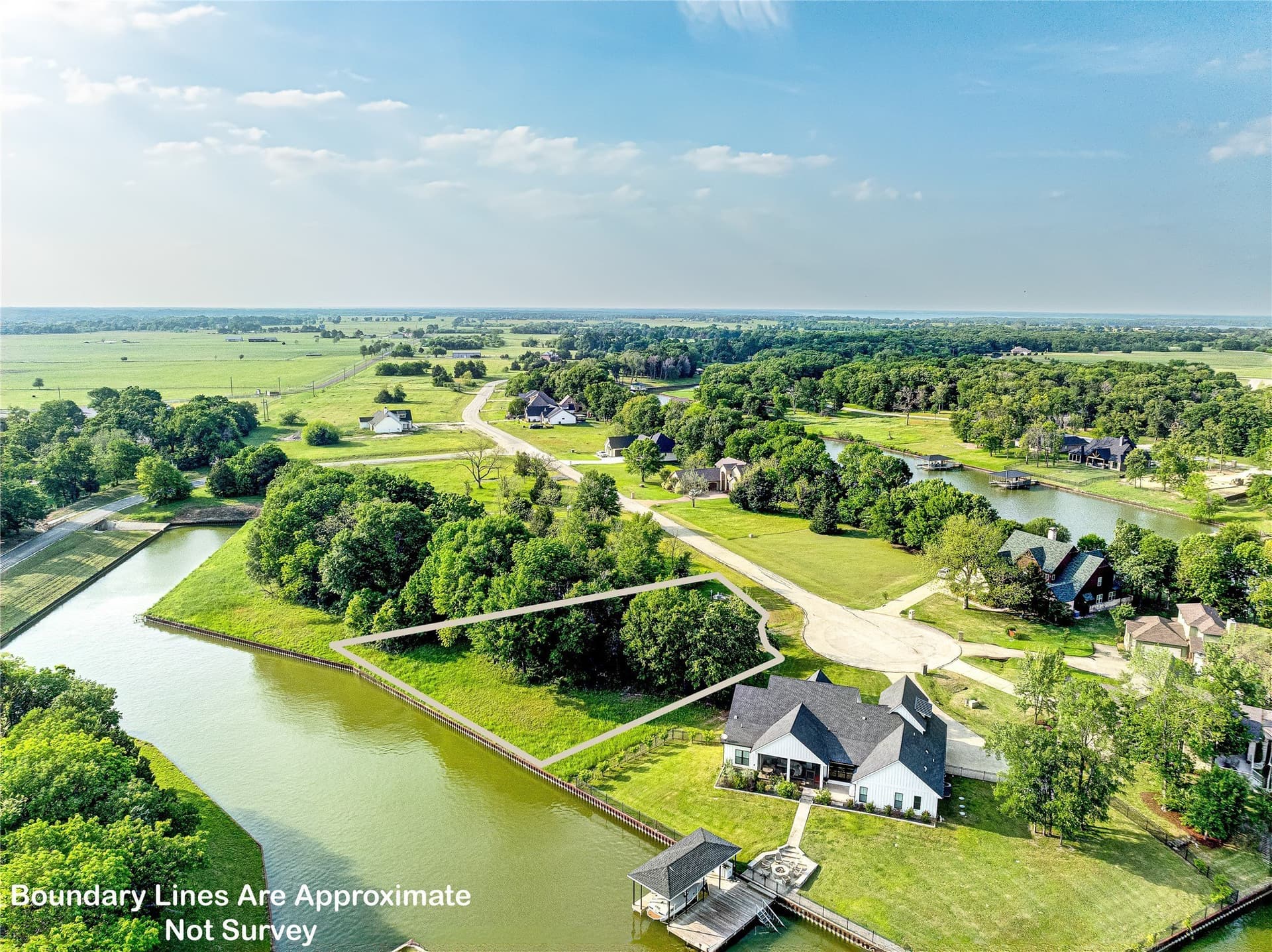 0.52 acres in Navarro County