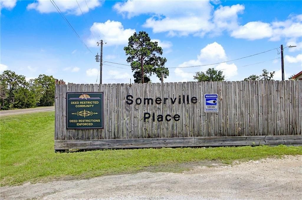 0.95 acres in Burleson County