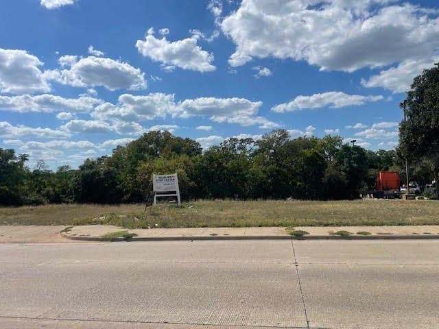 1.43 acres in Dallas County
